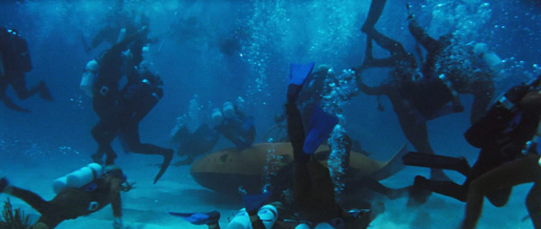 thunderball-underwater-fight-scene-battle-cinematography-review