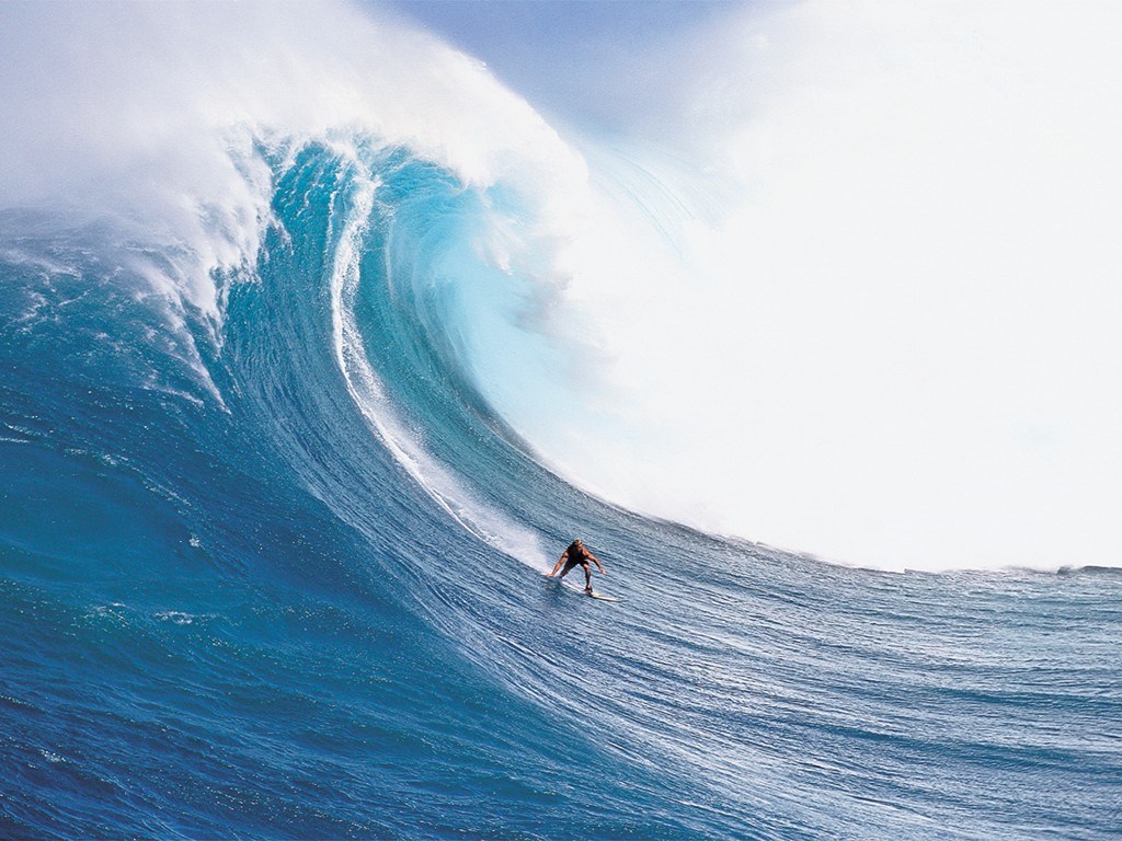 surfing-a-big-wave